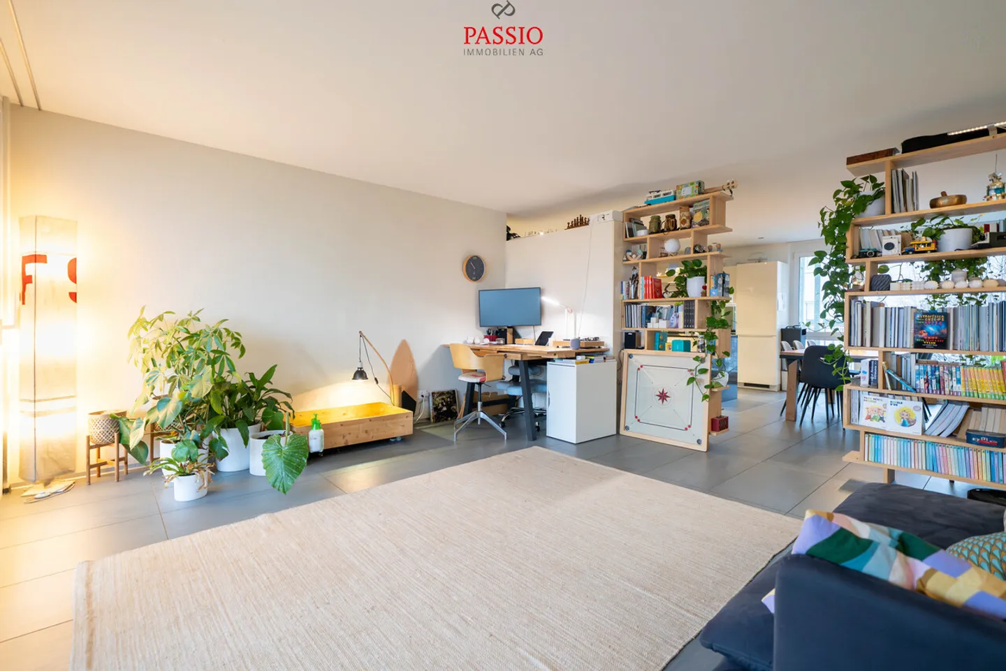 Modern 4.5-room apartment with large balcony and canal view - Photo 9 of 18