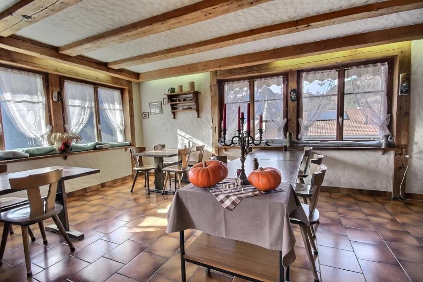 Grande Chalet in Vendita a Rossinière! - Foto 11 di 13