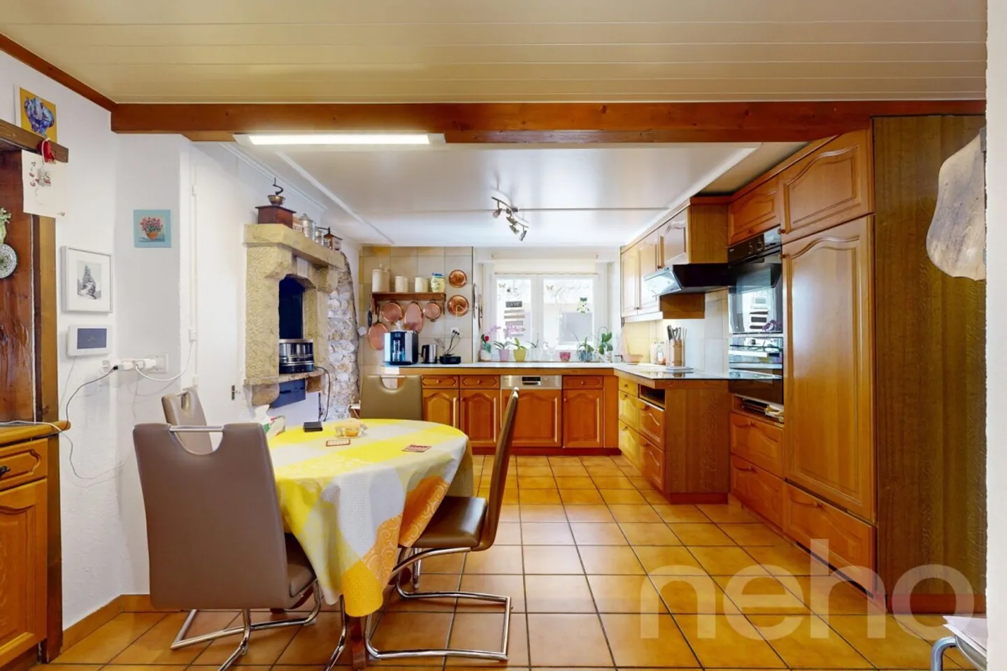 Le Pont : Propriété au bord de l'eau avec jardin et garage souterrain - Photo 9 sur 12