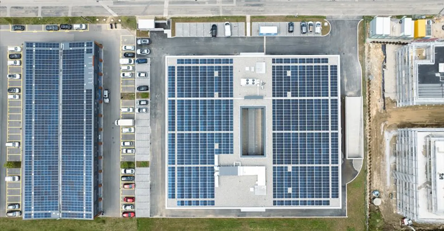 Neu in Gland - Gewerbe - Industriefläche / 300m2 - Foto 10 von 11