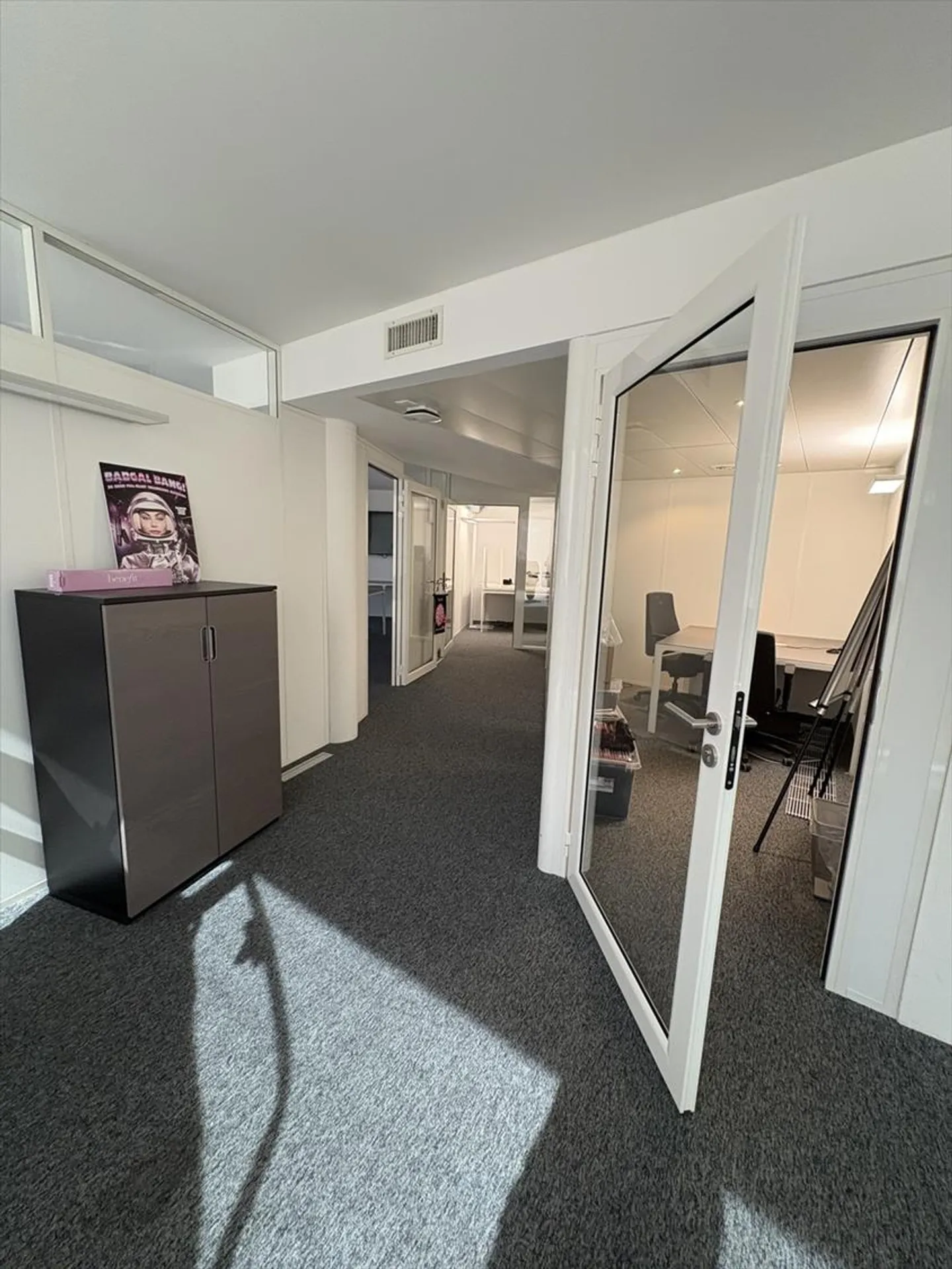Espace Commercial à Jonction - Photo 3 sur 5