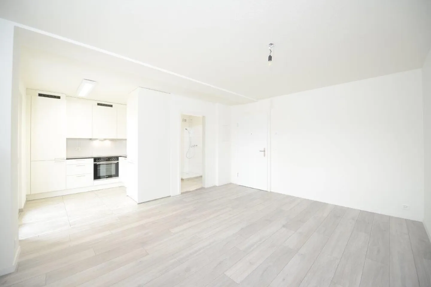Apartment for rent - Photo 5 of 9