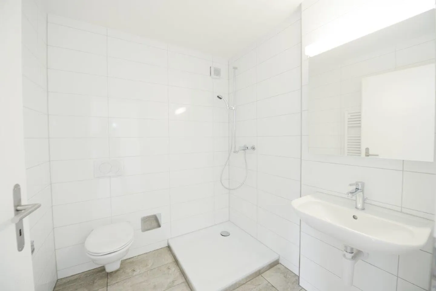 Apartment for rent - Photo 6 of 9