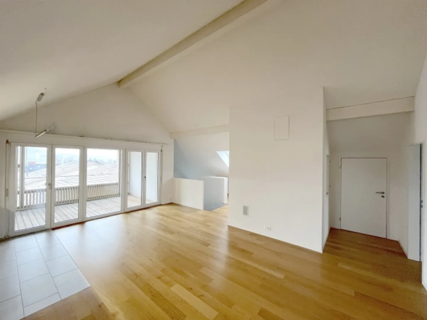 «Einziehen & Wohlfühlen – Stilvolle Dachwohnung mit Flair» - Foto 3 von 8