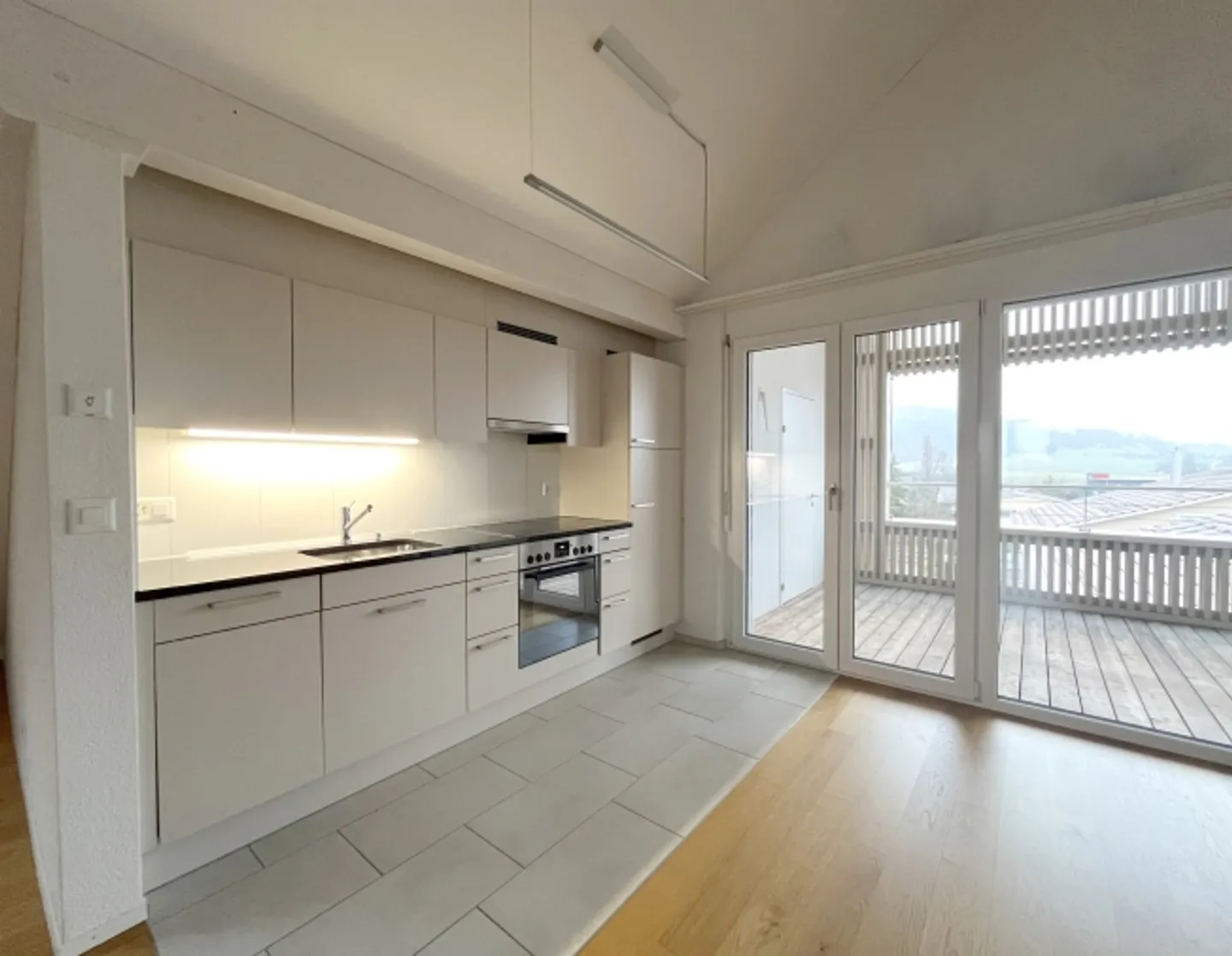 «Einziehen & Wohlfühlen – Stilvolle Dachwohnung mit Flair» - Foto 5 von 8