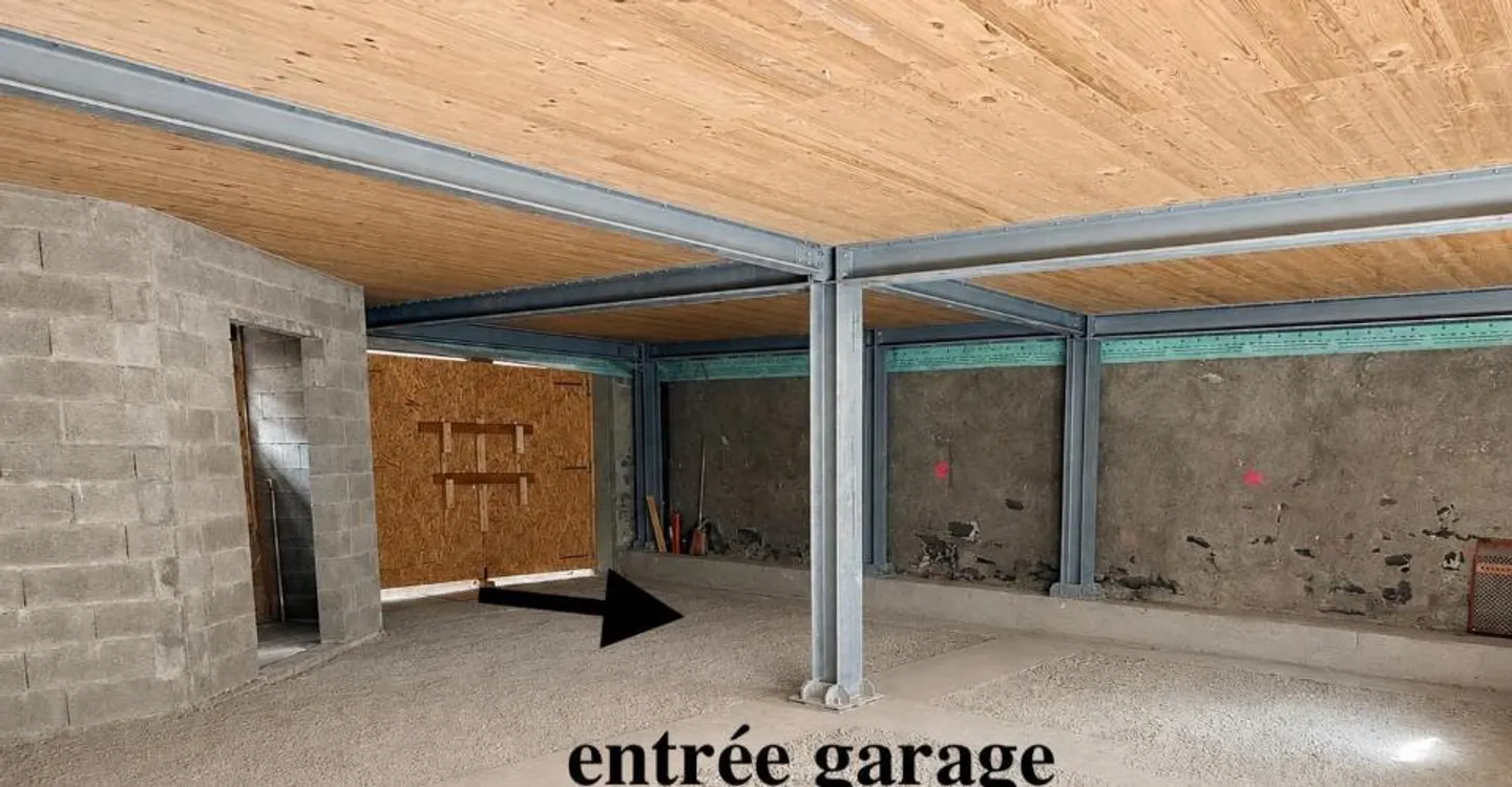 Außergewöhnliches Haus mit 237 m2 - Loft-Potenzial oder 7,5 Zimmer in Saint-Pierre-de-Clages - Foto 12 von 13