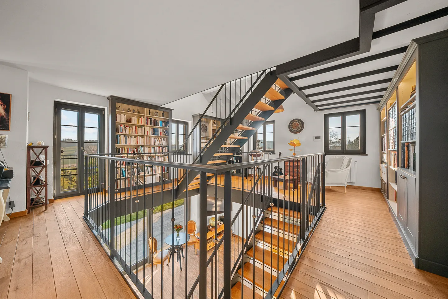 Fully renovated building with character and charm, peaceful location - Photo 7 of 13