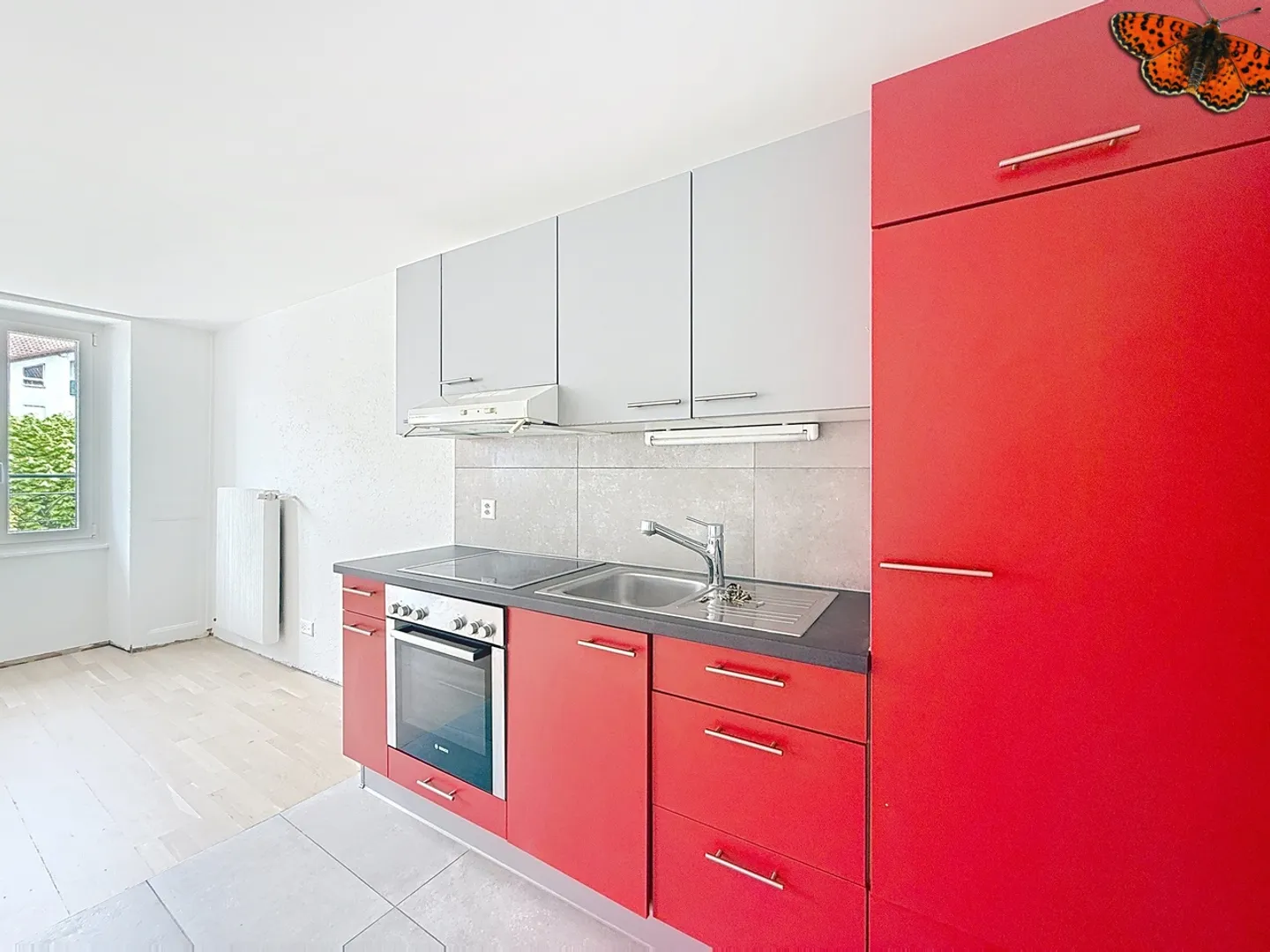 Charmant Appartement avec Cuisine Ouverte - Photo 2 sur 5