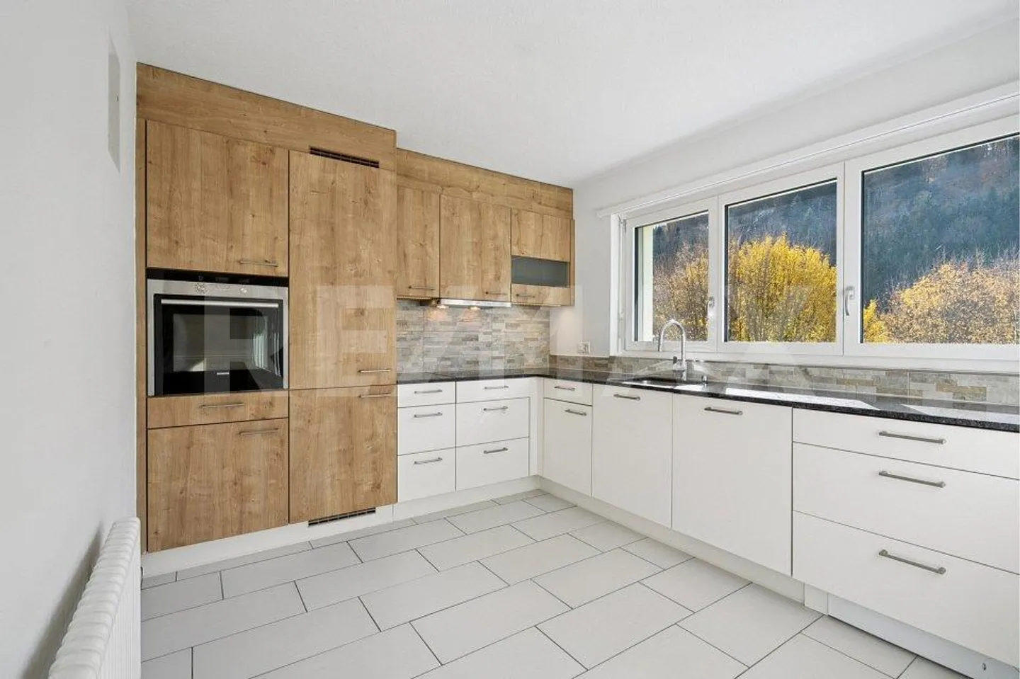 Charming 3.5-Room Apartment - Photo 7 of 13