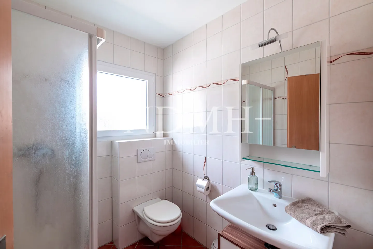Spacieuse villa familiale avec beau potentiel d'agrandissement - Foto 4 di 10