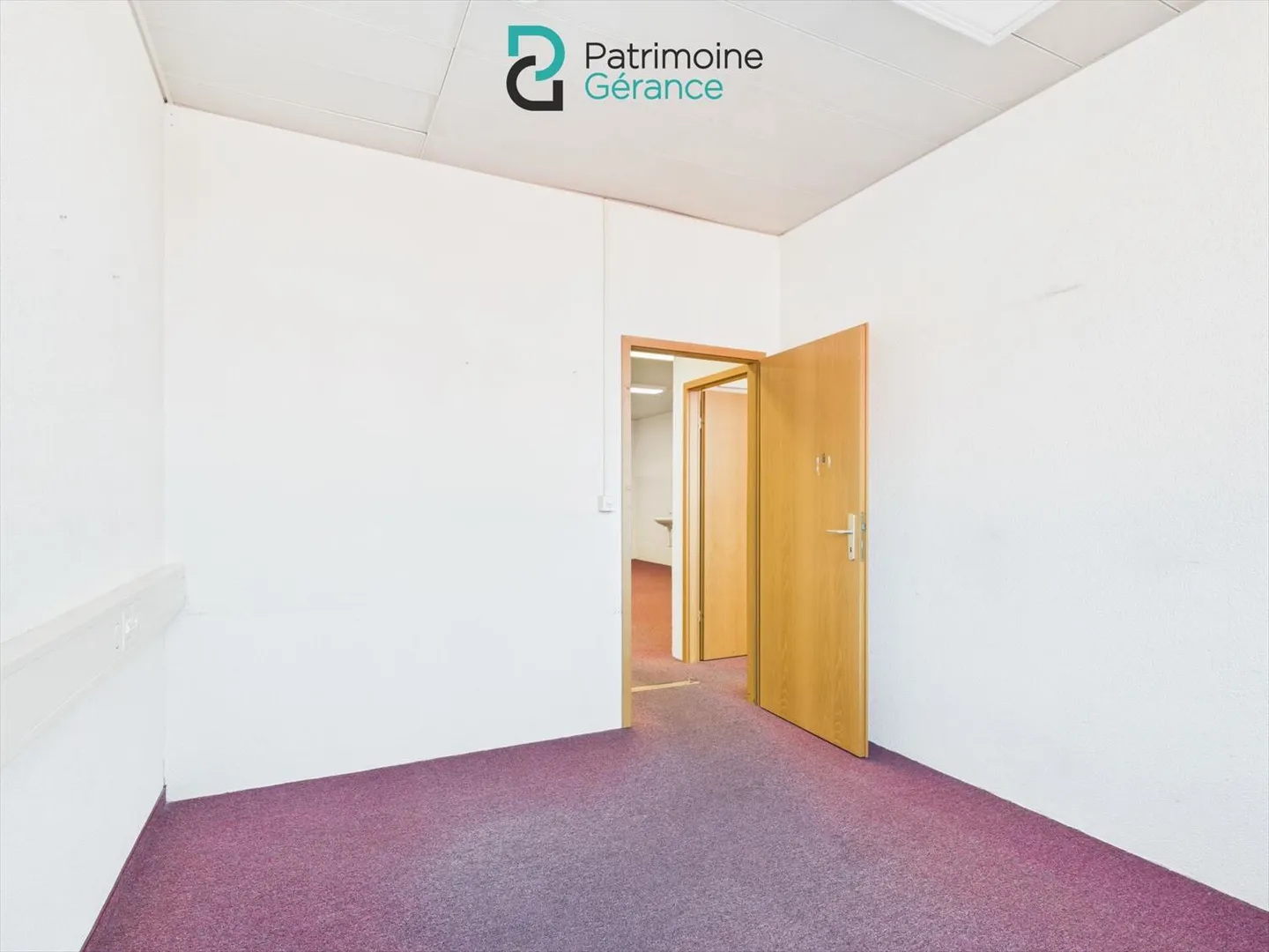 80 m2 ideally located premises - Photo 4 of 9