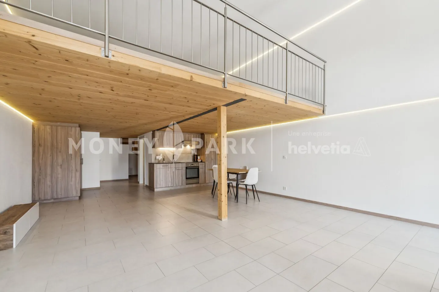 Renoviertes Duplex-Loft mit Terrasse - Foto 1 von 13