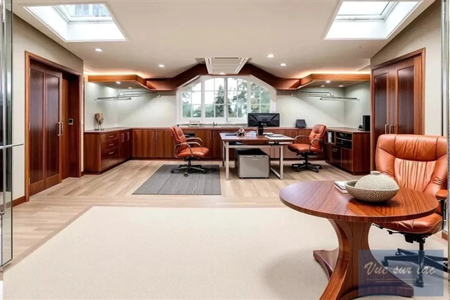 Bellissimo palazzo nel cuore di un parco con vista sul lago - Foto 10 di 11