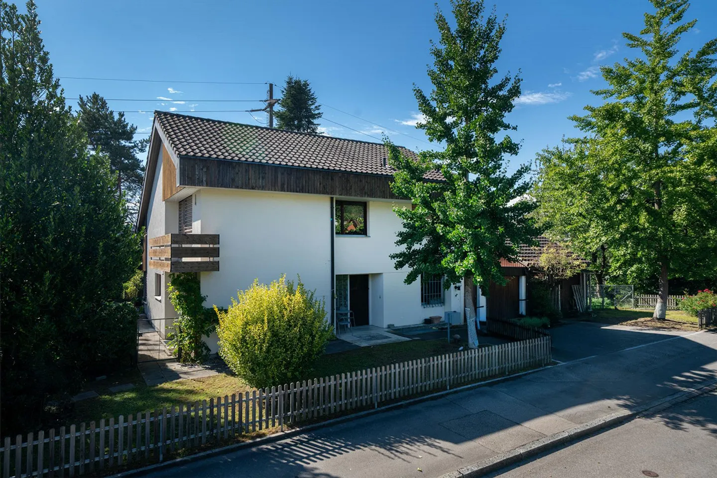 Casa unifamiliare in una posizione desiderabile - Foto 1 di 18