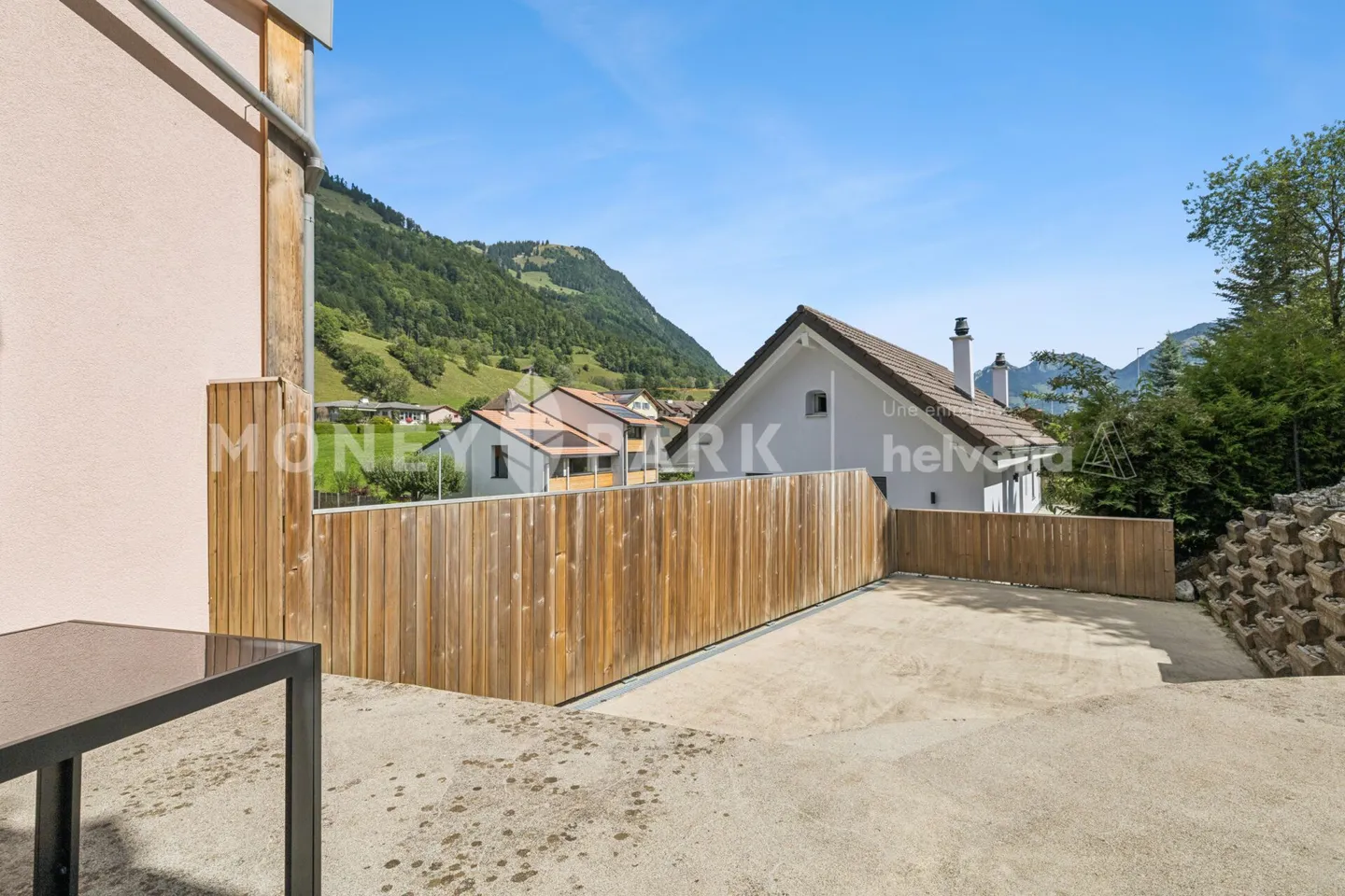 Renoviertes Duplex-Loft mit Terrasse - Foto 2 von 13