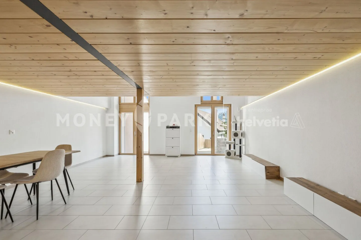 Renoviertes Duplex-Loft mit Terrasse - Foto 5 von 13