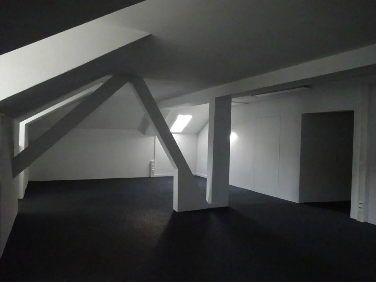 Spazio ufficio esclusivo in affitto in una posizione privilegiata a Berna! - Foto 7 di 10