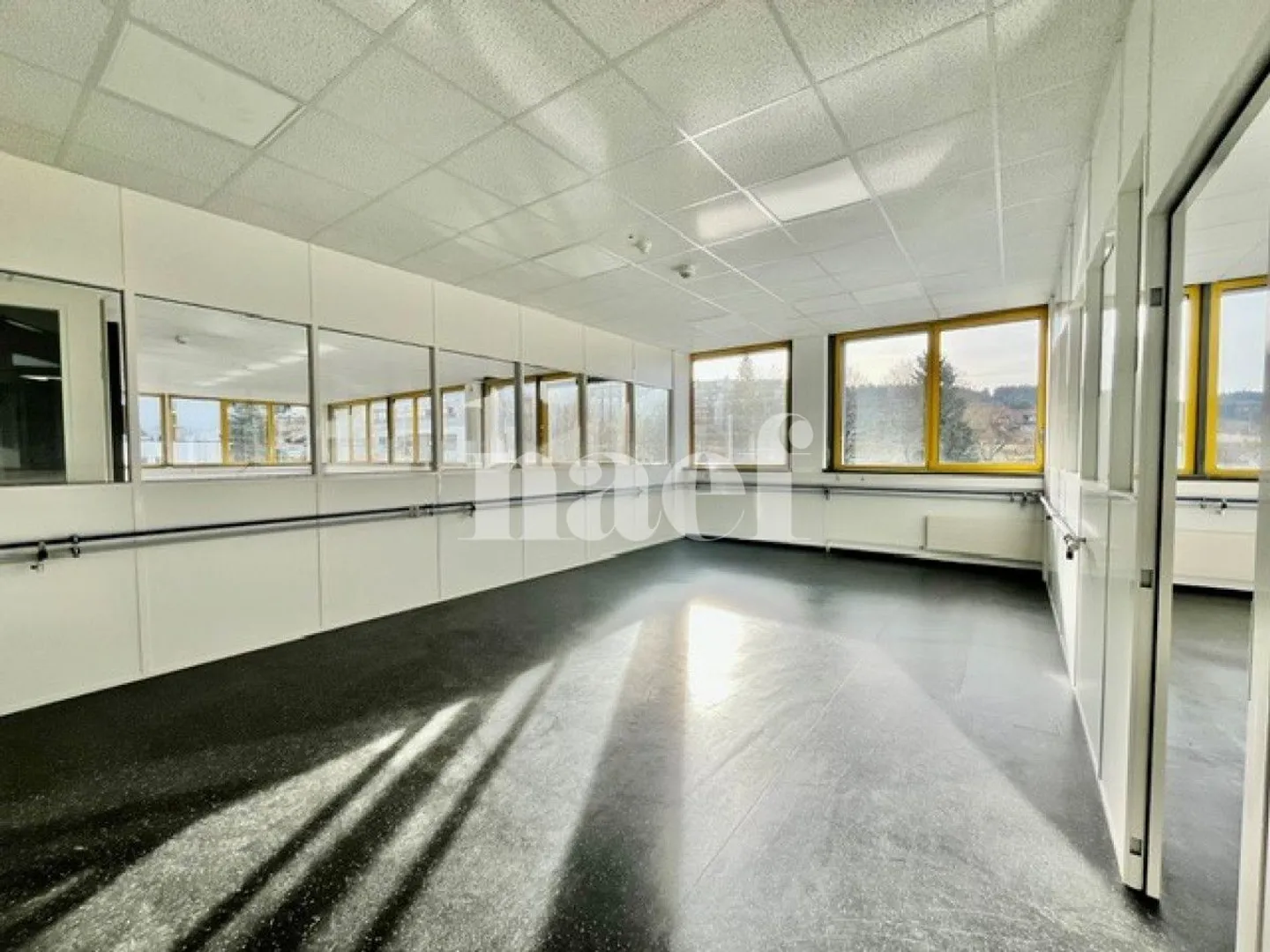 Industria 8 pezzi - Foto 3 di 9