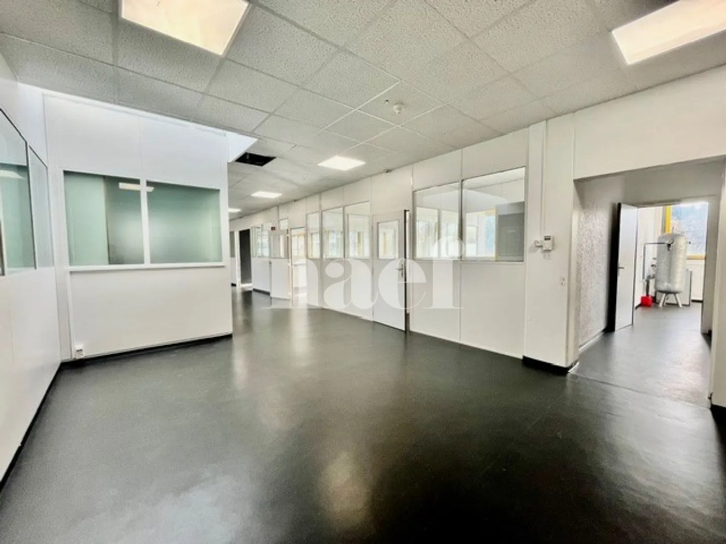 Industria 8 pezzi - Foto 4 di 9