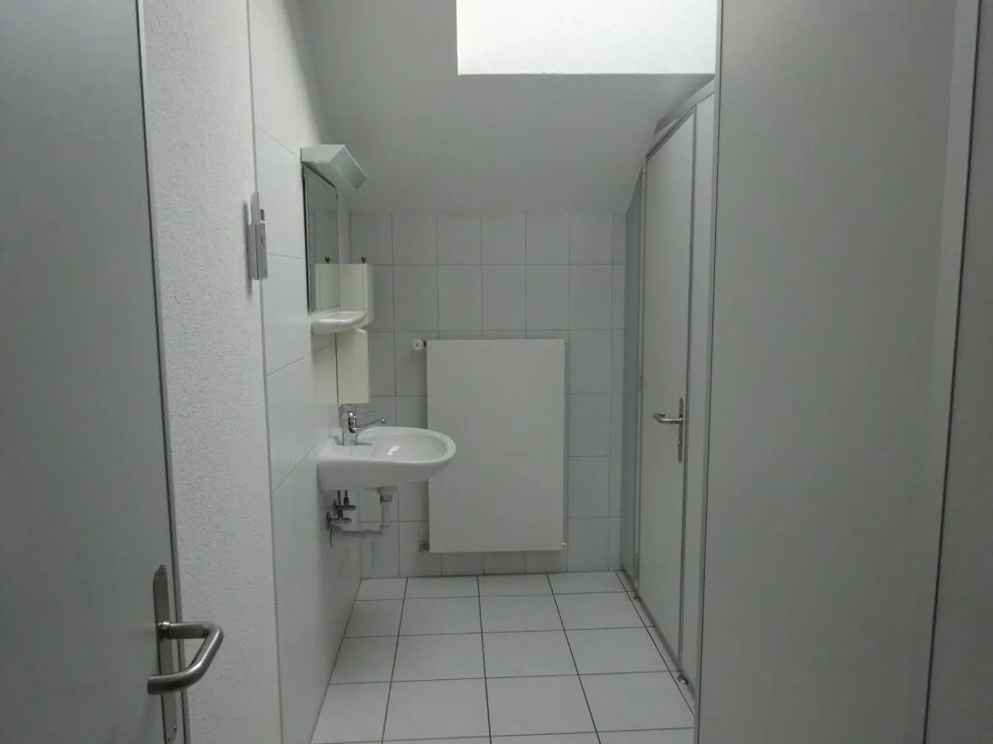 Spazio ufficio esclusivo in affitto in una posizione privilegiata a Berna! - Foto 9 di 10