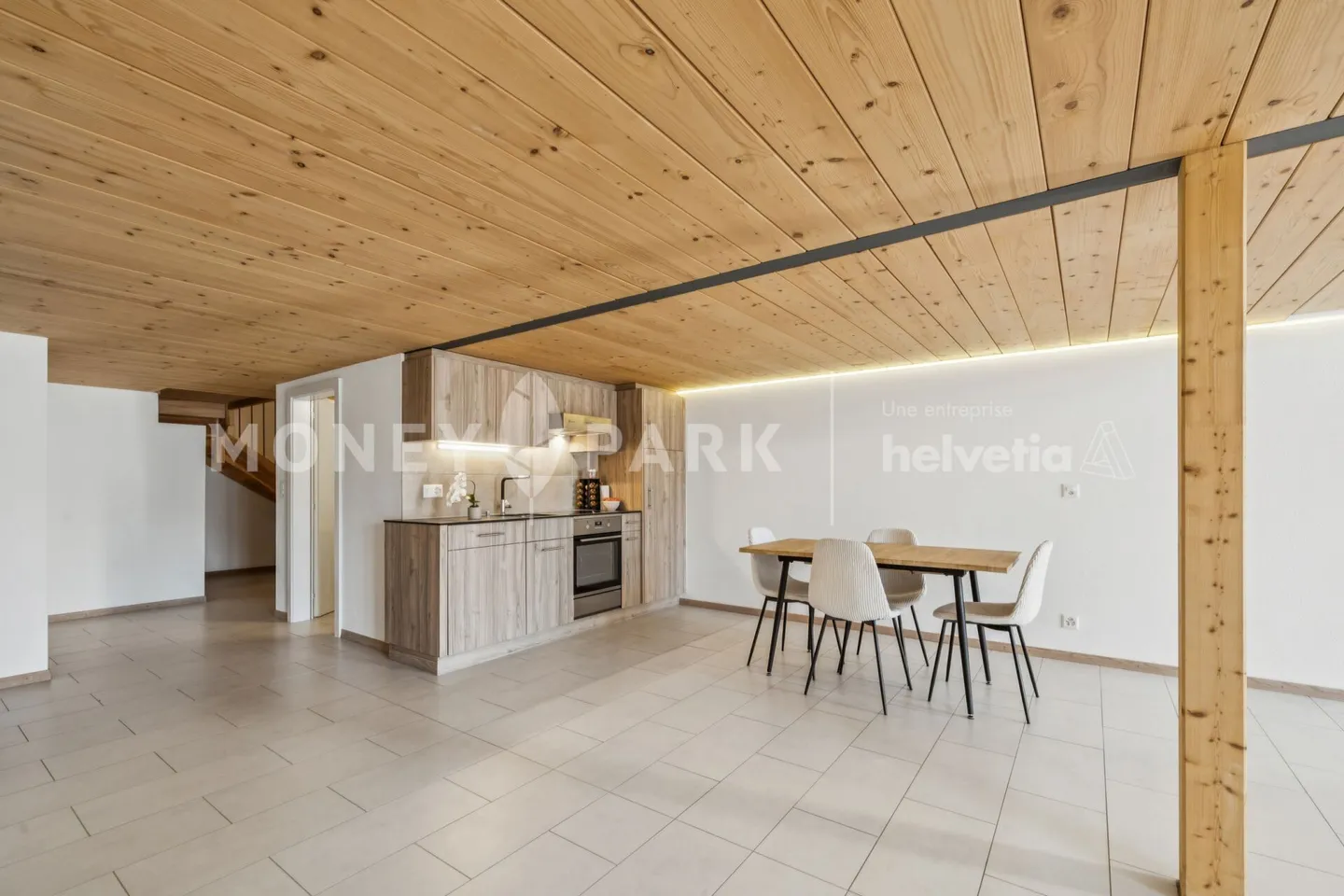 Renoviertes Duplex-Loft mit Terrasse - Foto 6 von 13