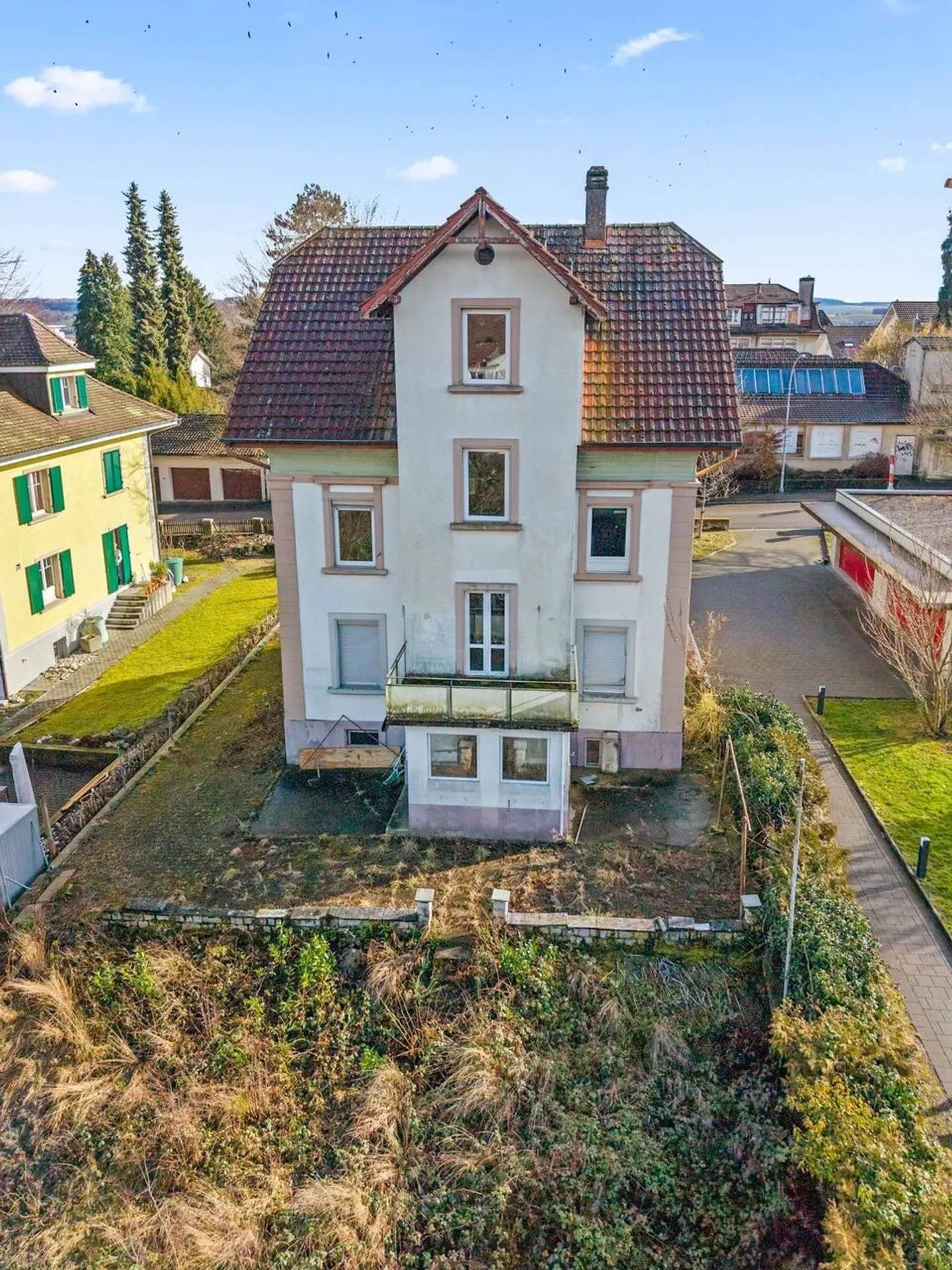 Maison individuelle spacieuse - Photo 2 sur 9