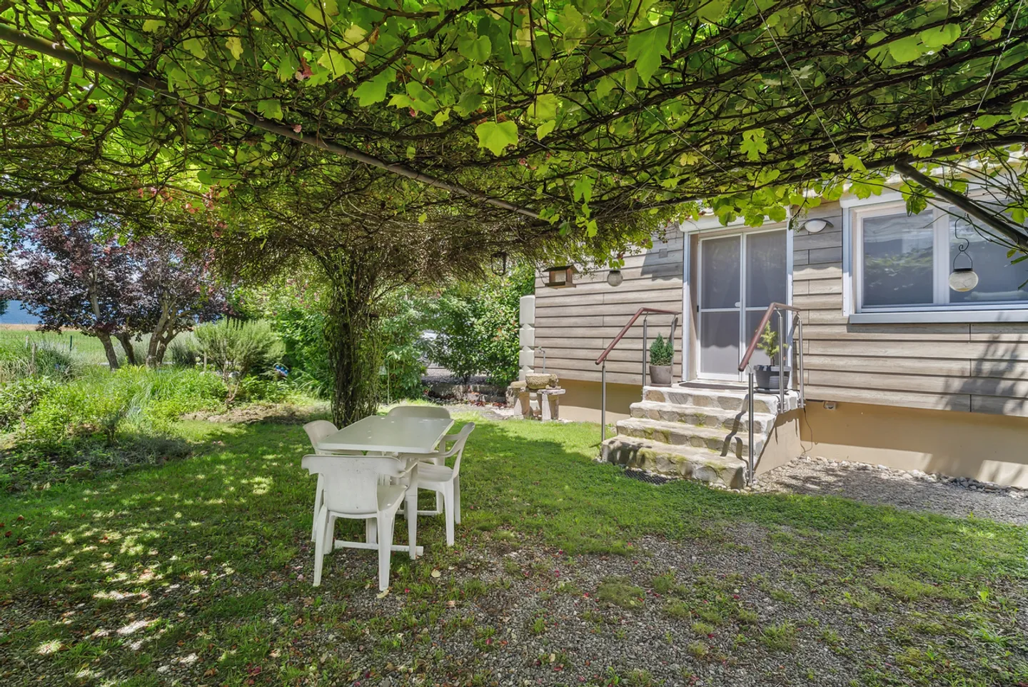 Geräumige 5-Zimmer-Duplexwohnung mit privatem Garten - Foto 3 von 16