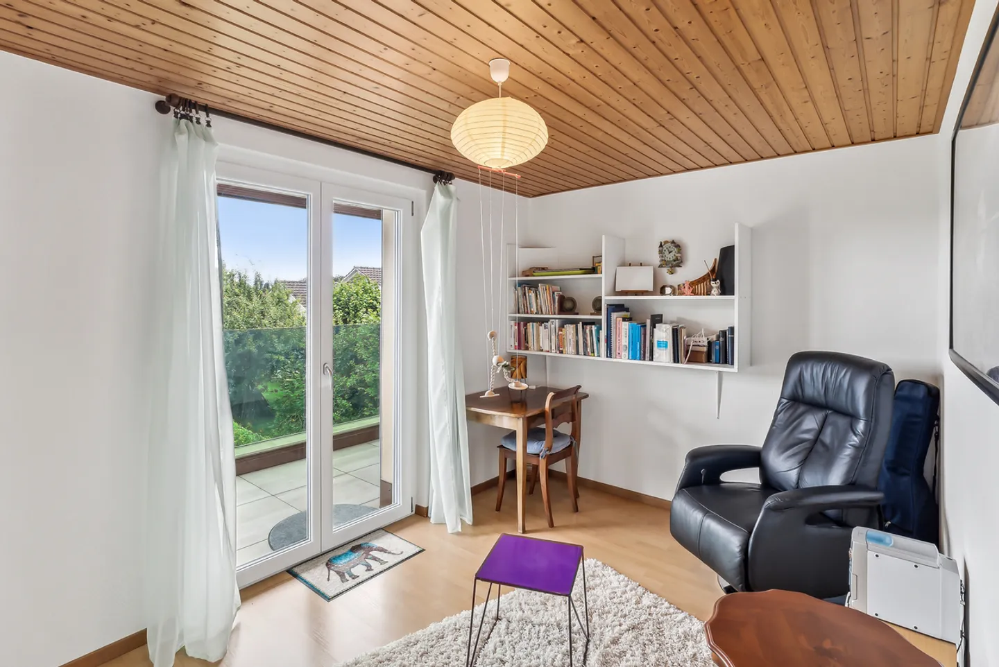 Geräumige 5-Zimmer-Duplexwohnung mit privatem Garten - Foto 9 von 16