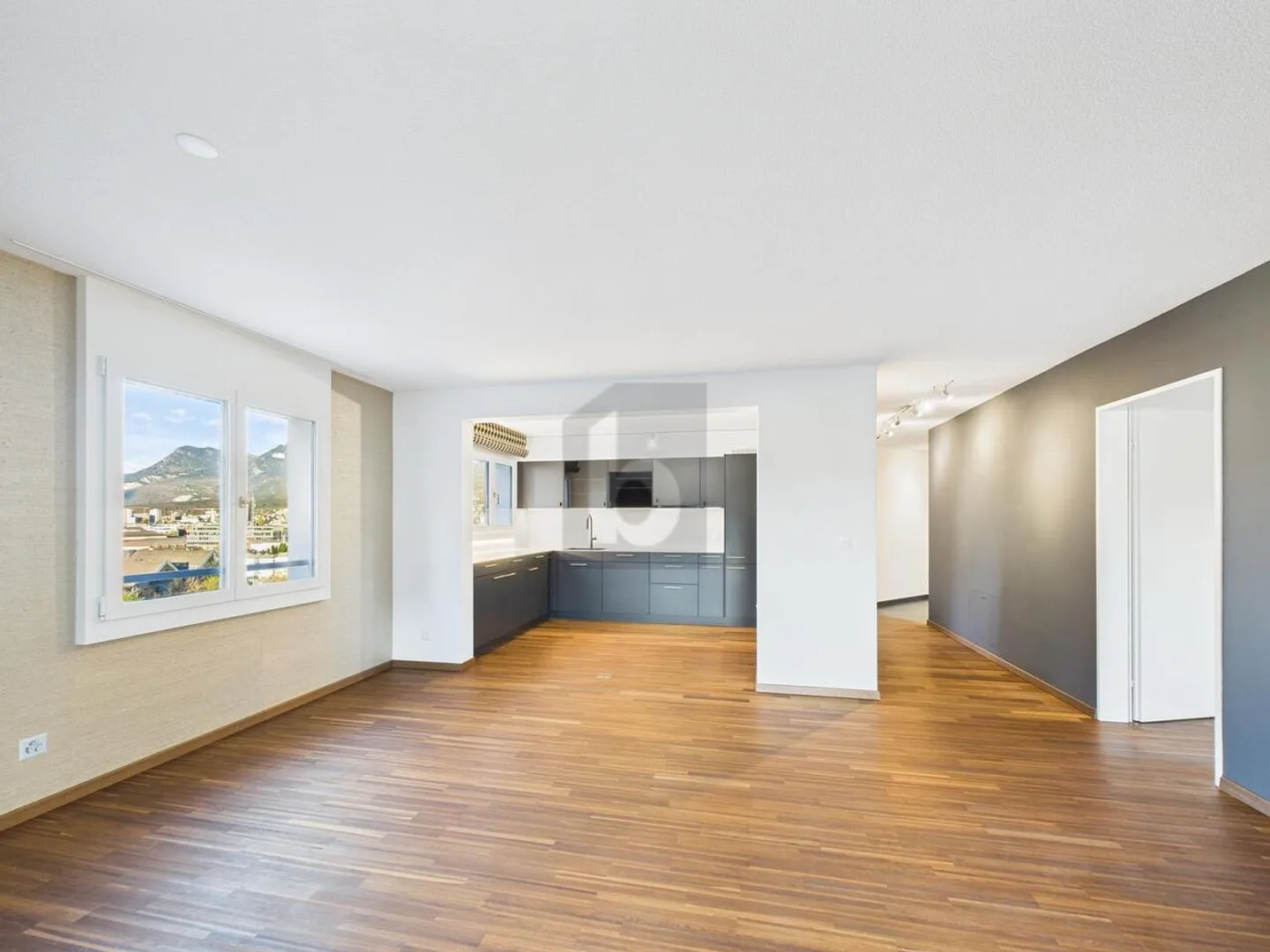 Apartment for sale - Photo 1 of 6