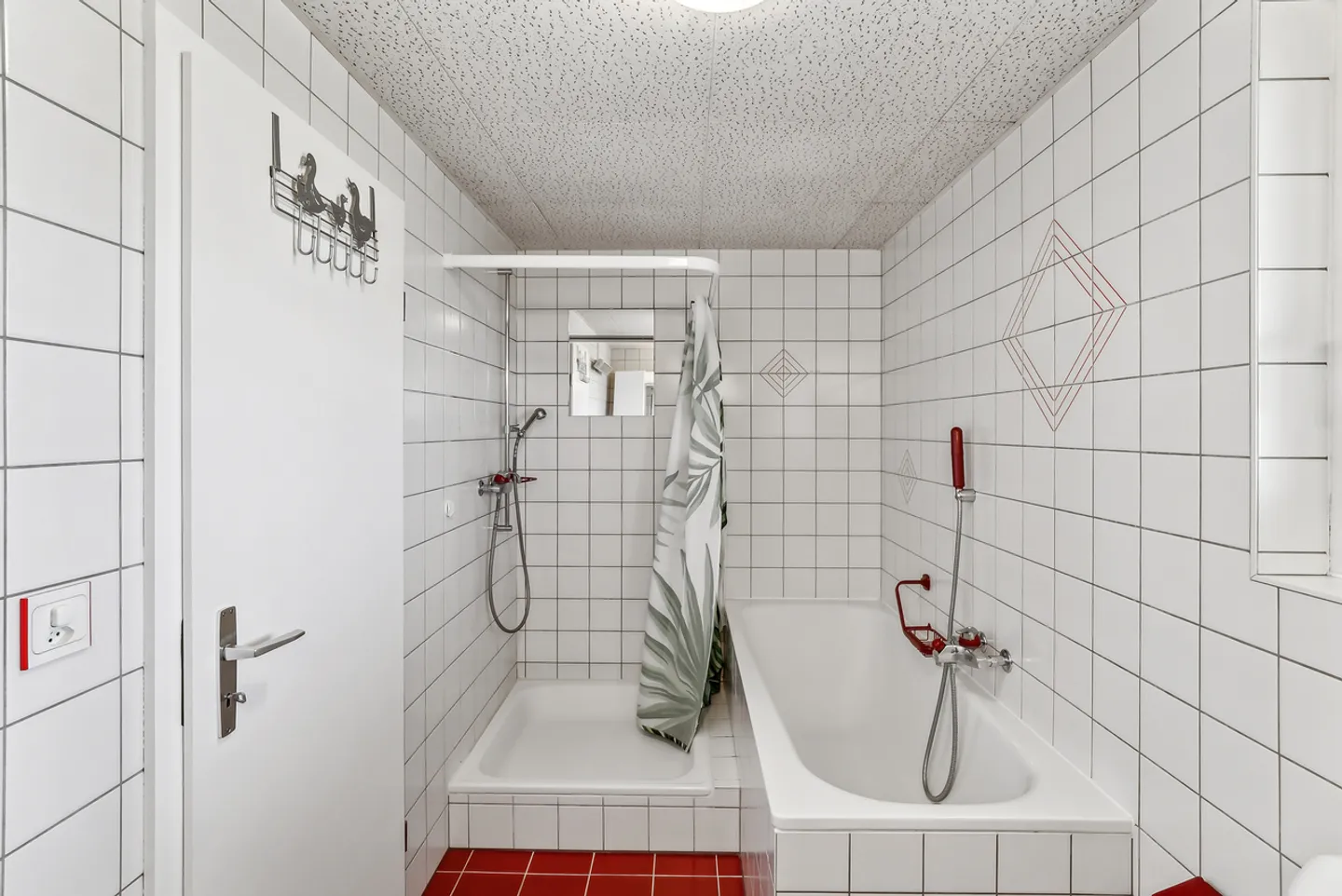 Geräumige 5-Zimmer-Duplexwohnung mit privatem Garten - Foto 11 von 16