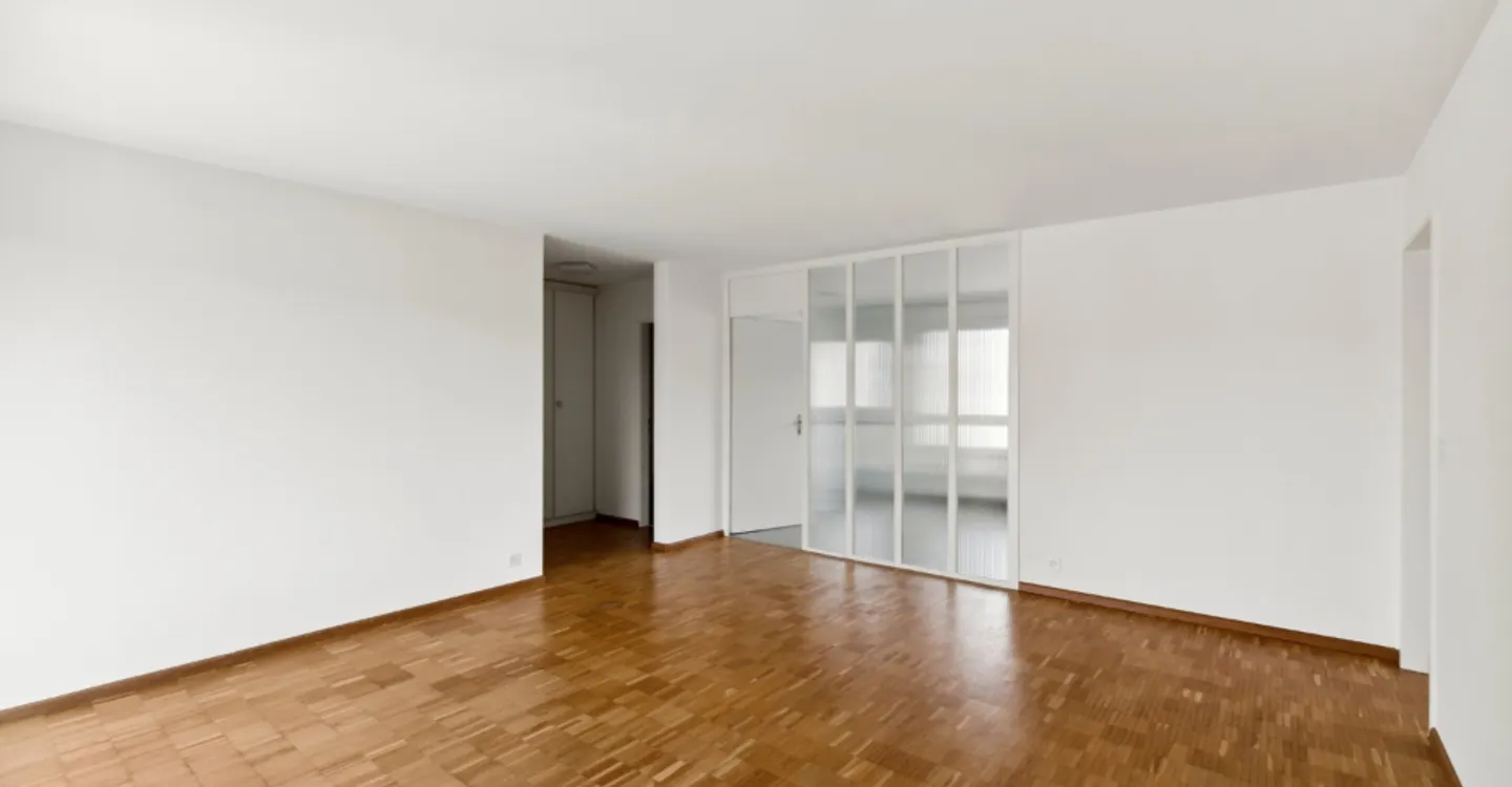 Appartement Charmant avec Balcon - Photo 2 sur 10