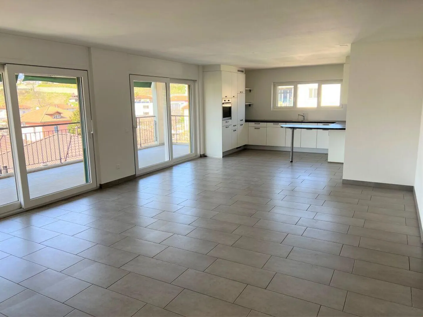 Moderne 4.5-Zimmer-Wohnung - Foto 1 von 10