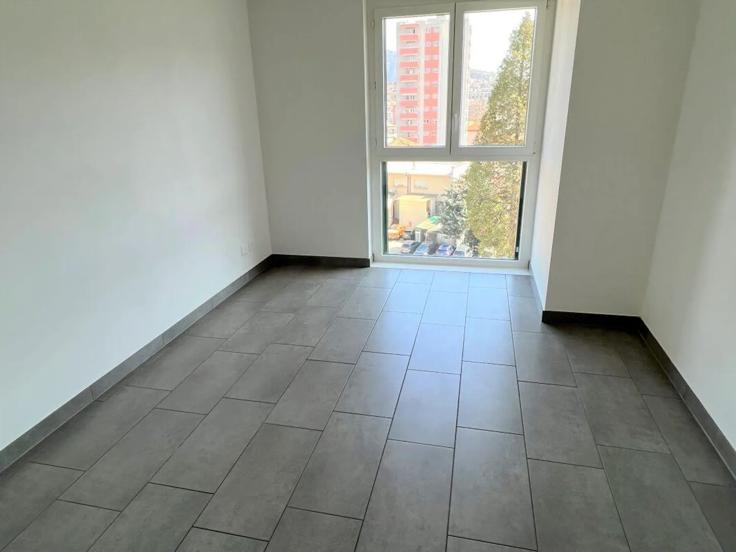 Moderne 4.5-Zimmer-Wohnung - Foto 5 von 10