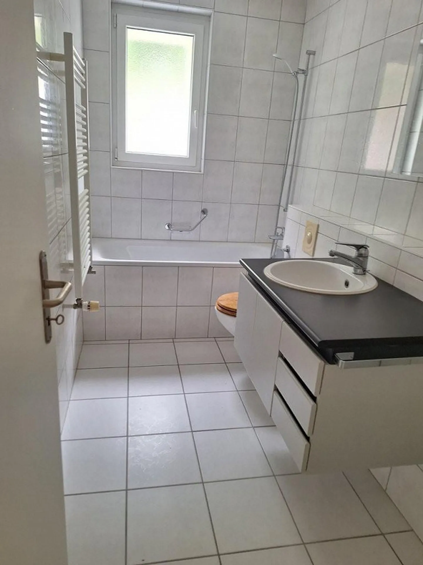 Bell'appartamento di 4 stanze in un quartiere tranquillo - Foto 4 di 9