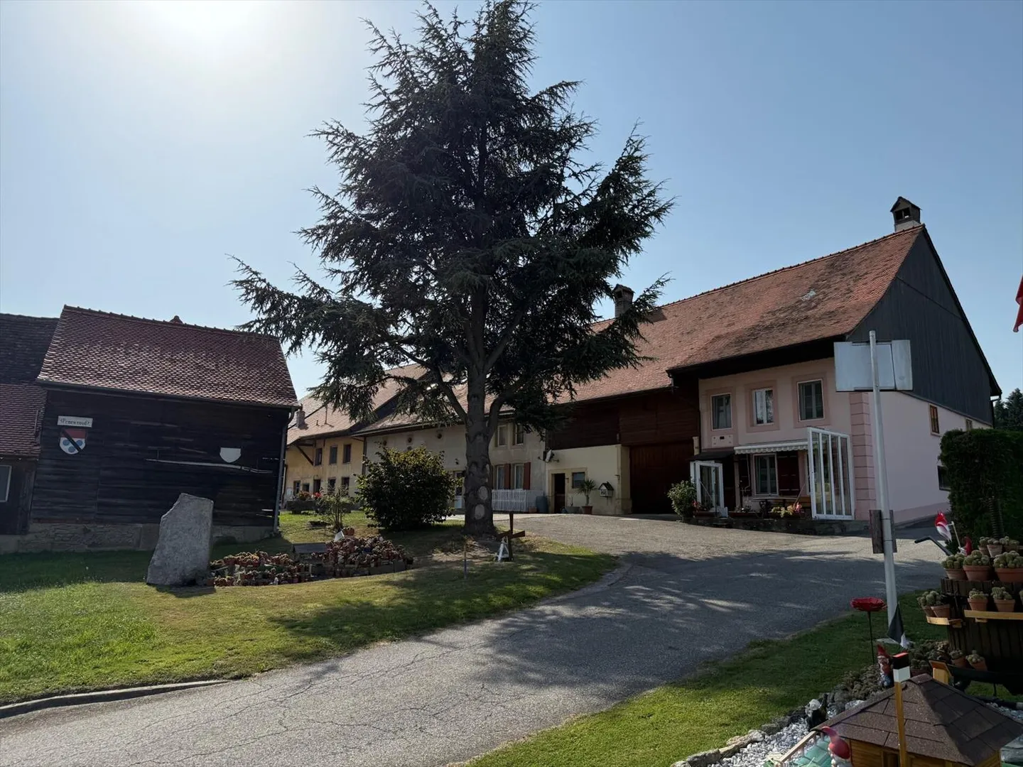 Terraced House - Photo 1 of 11