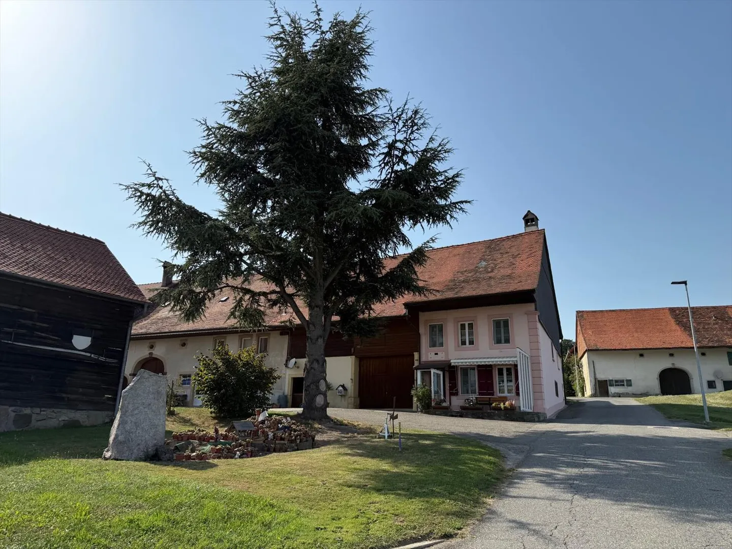 Terraced House - Photo 2 of 11