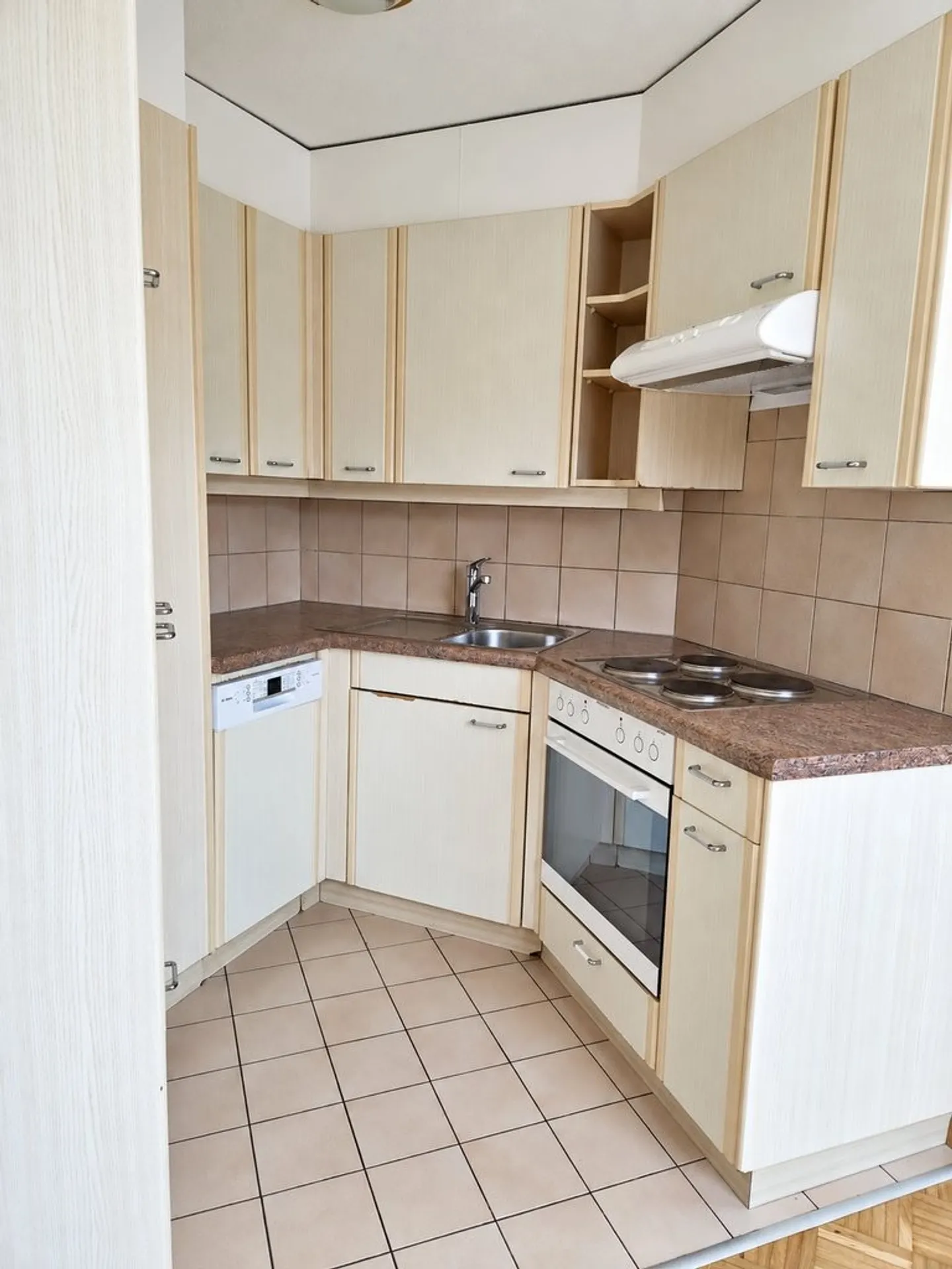 3.5-Zimmer-Wohnung im 5. Stock mit Hausmeisterstelle - Foto 7 von 7