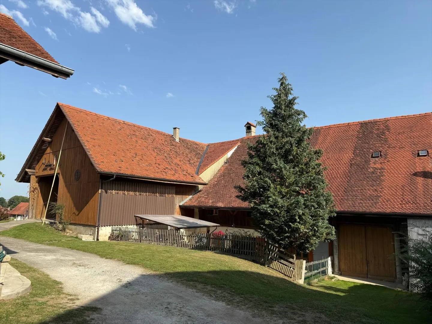Terraced House - Photo 11 of 11