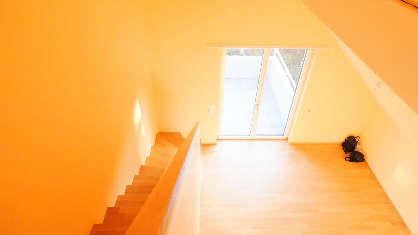 Charming 3.5 Room Maisonette Apartment in Riehen - Photo 6 of 13