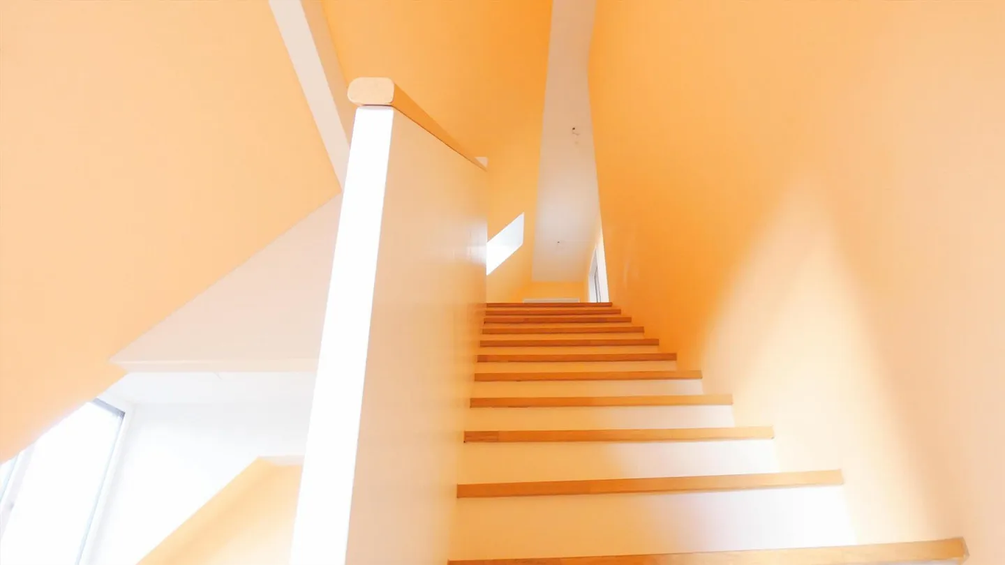 Charming 3.5 Room Maisonette Apartment in Riehen - Photo 8 of 13