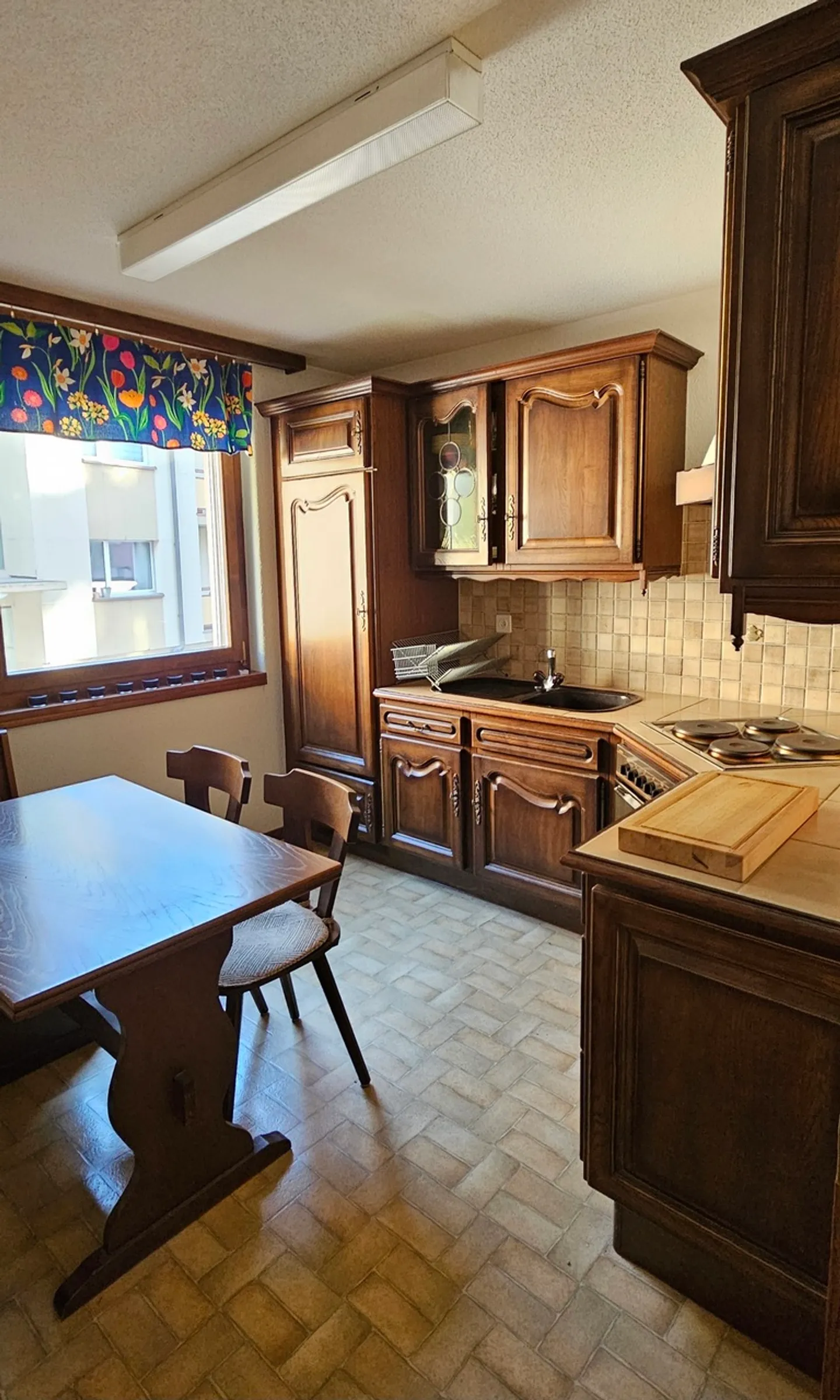 Appartamento di 3,5 locali situato in zona tranquilla a Steg VS - pronto per essere abitato - Foto 6 di 9