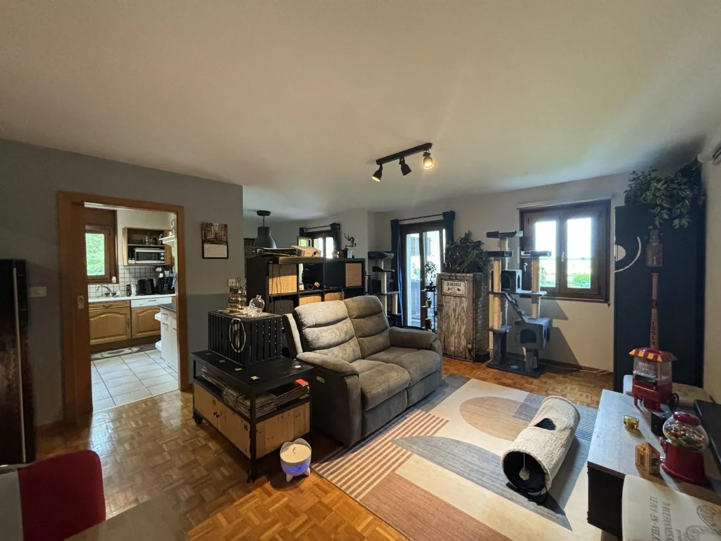 3.5 Room Apartment - Photo 1 of 6