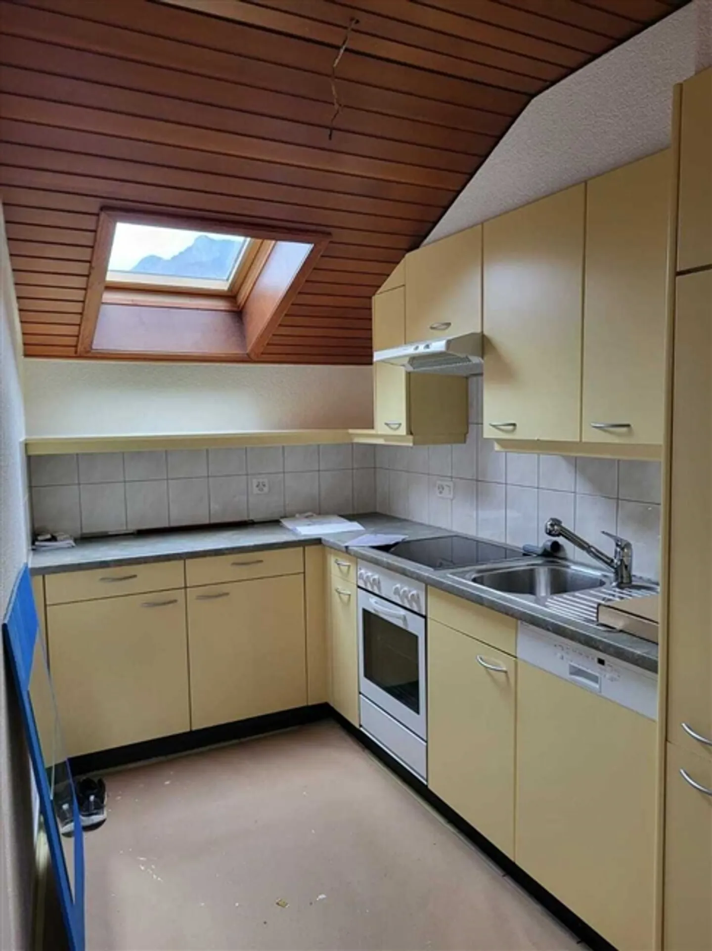 3.5 Room Apartment on the 5th Floor - Photo 2 of 11