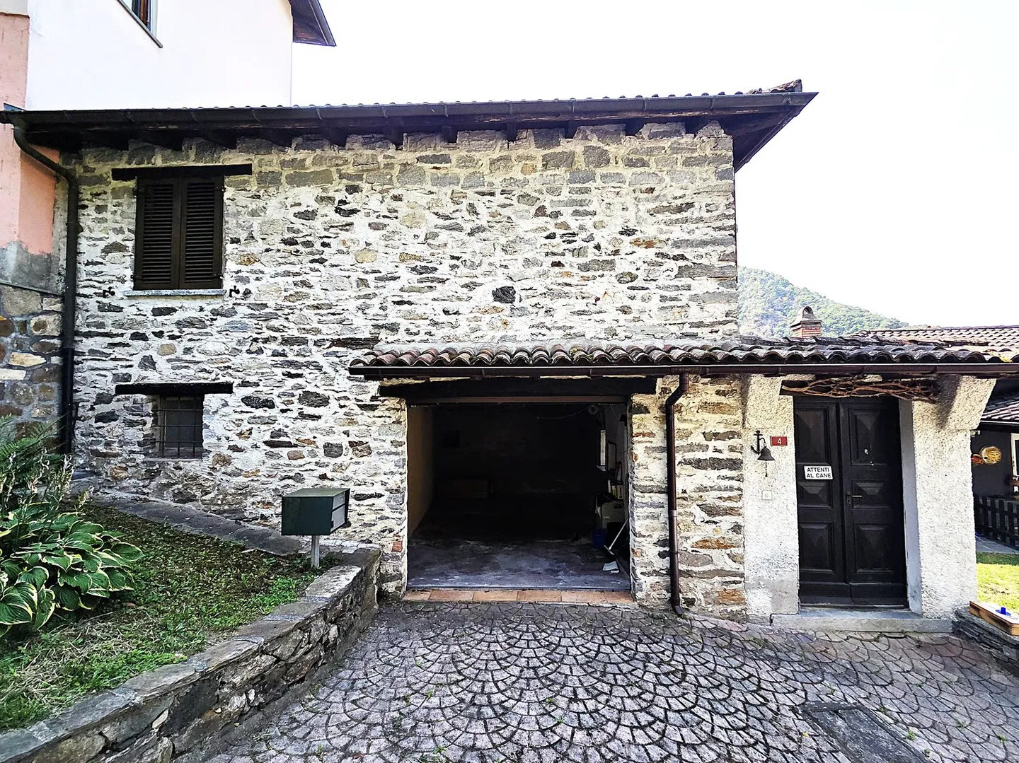 Incantevole casa di 6.5 locali + rustico a Pianezzo - Foto 17 di 21