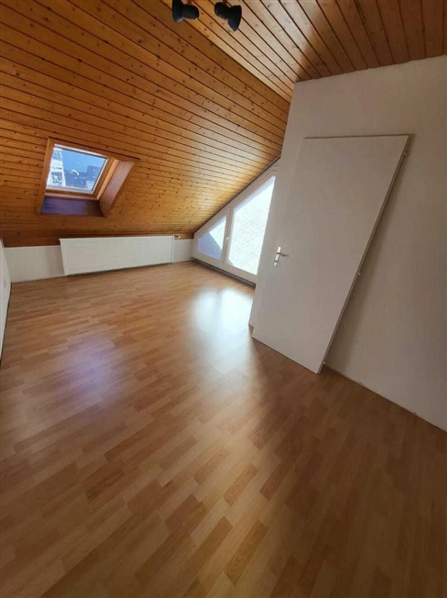 3.5 Room Apartment on the 5th Floor - Photo 8 of 11