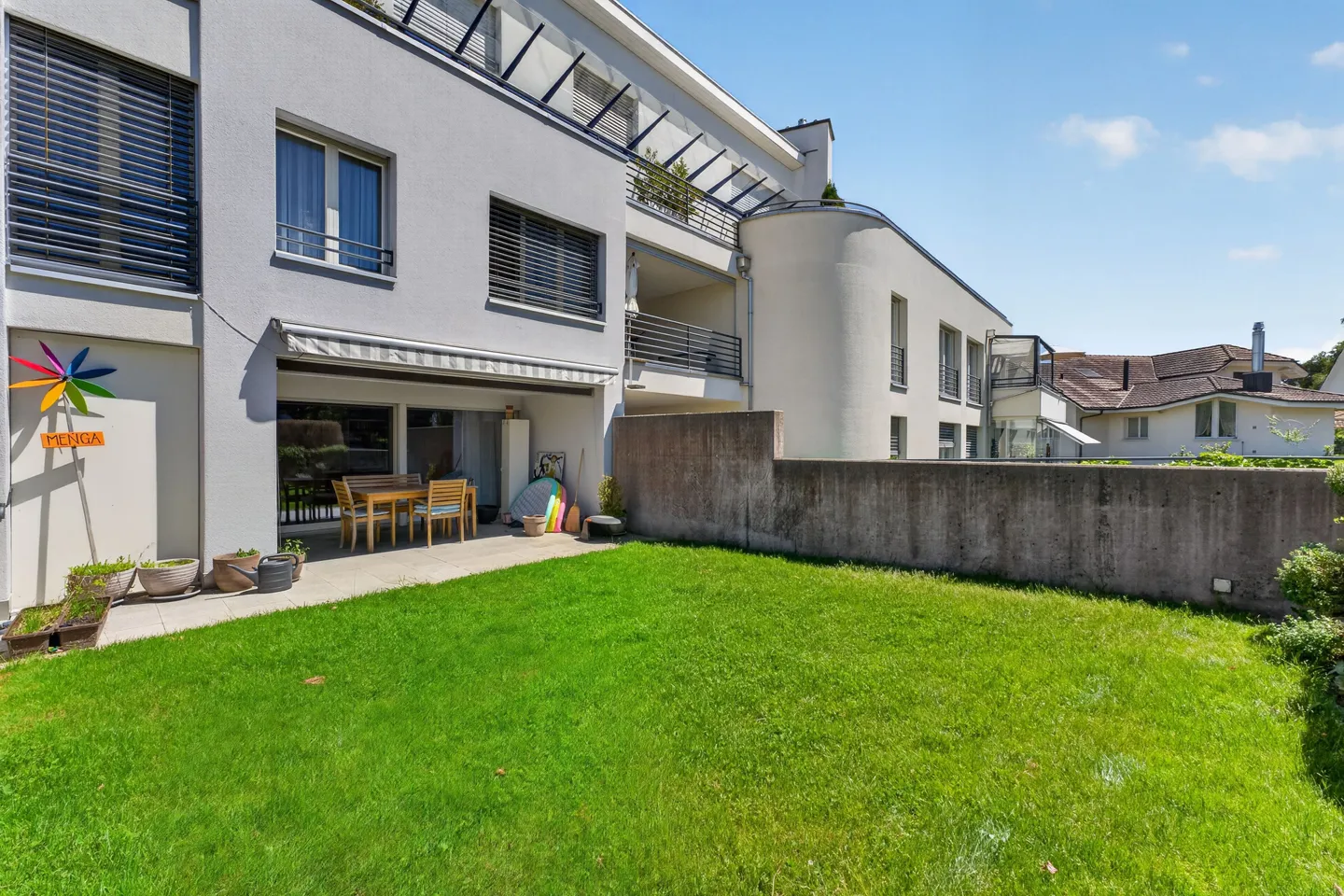 Élégante Maisonette avec Jardin - Photo 1 sur 13