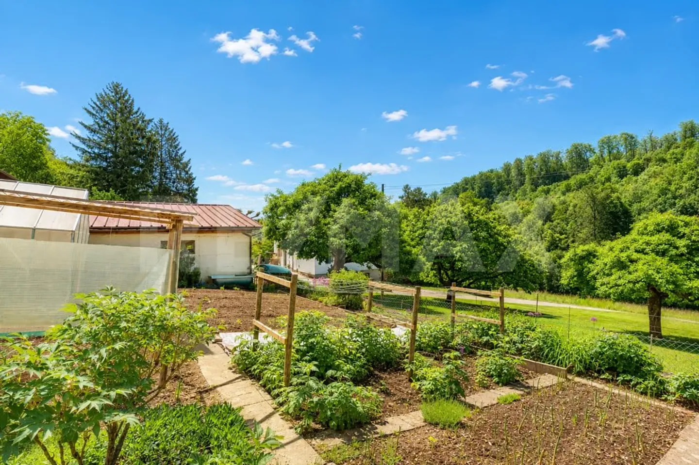5,933 m² Nature-connected, self-sufficient, free & undisturbed - Your personal paradise in Bad Zurzach - Photo 5 of 13