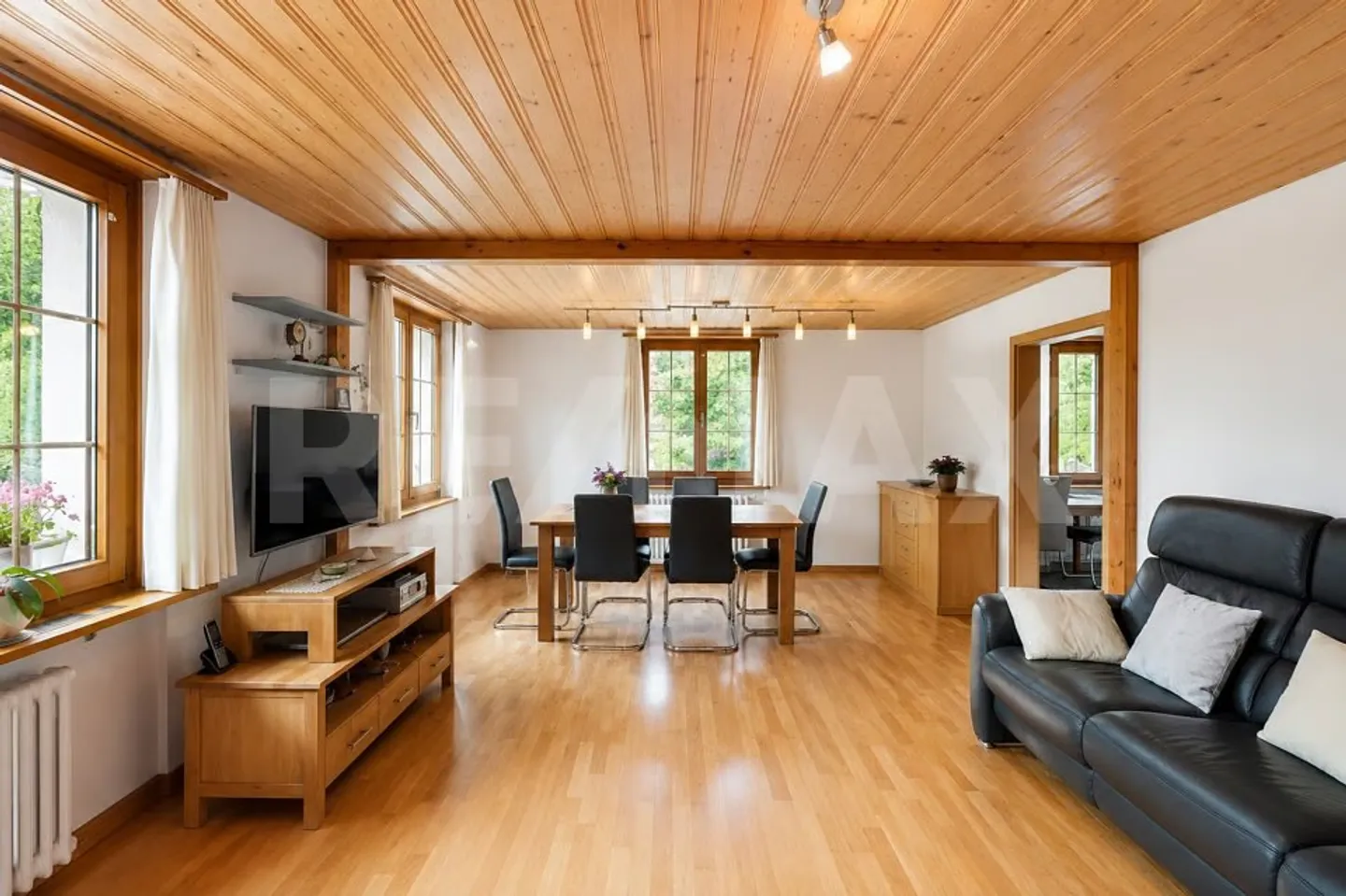 5,933 m² Nature-connected, self-sufficient, free & undisturbed - Your personal paradise in Bad Zurzach - Photo 7 of 13