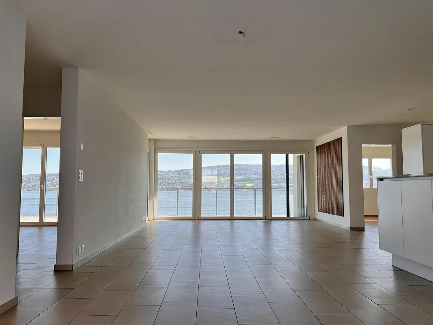 Modernes Apartment mit Seeblick - Foto 6 von 24