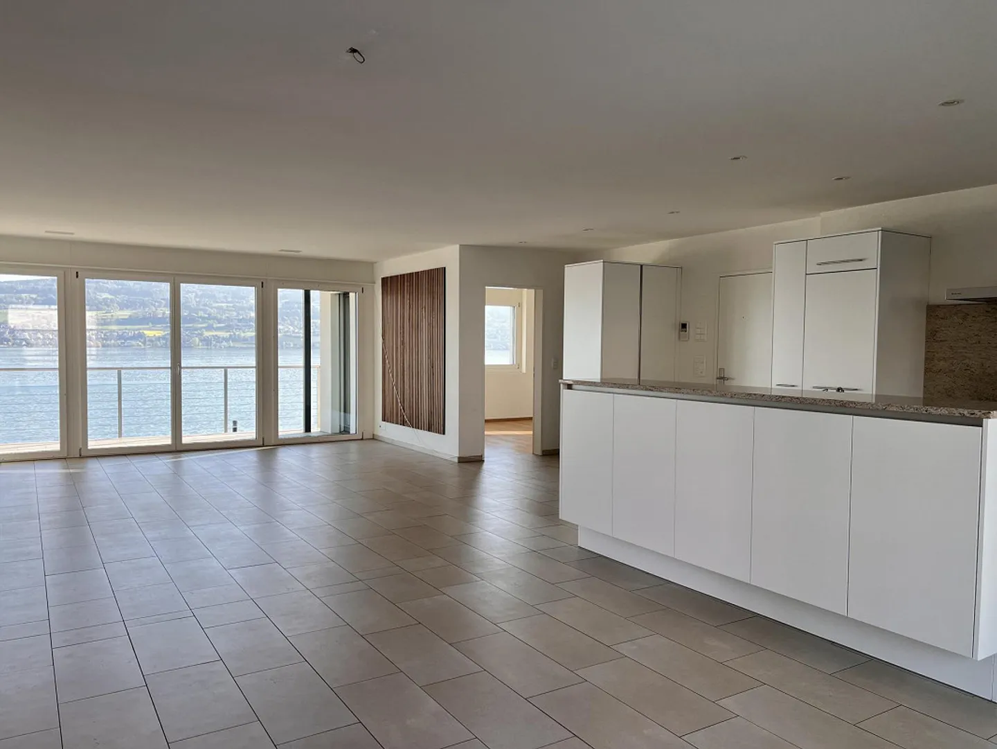 Modernes Apartment mit Seeblick - Foto 8 von 24